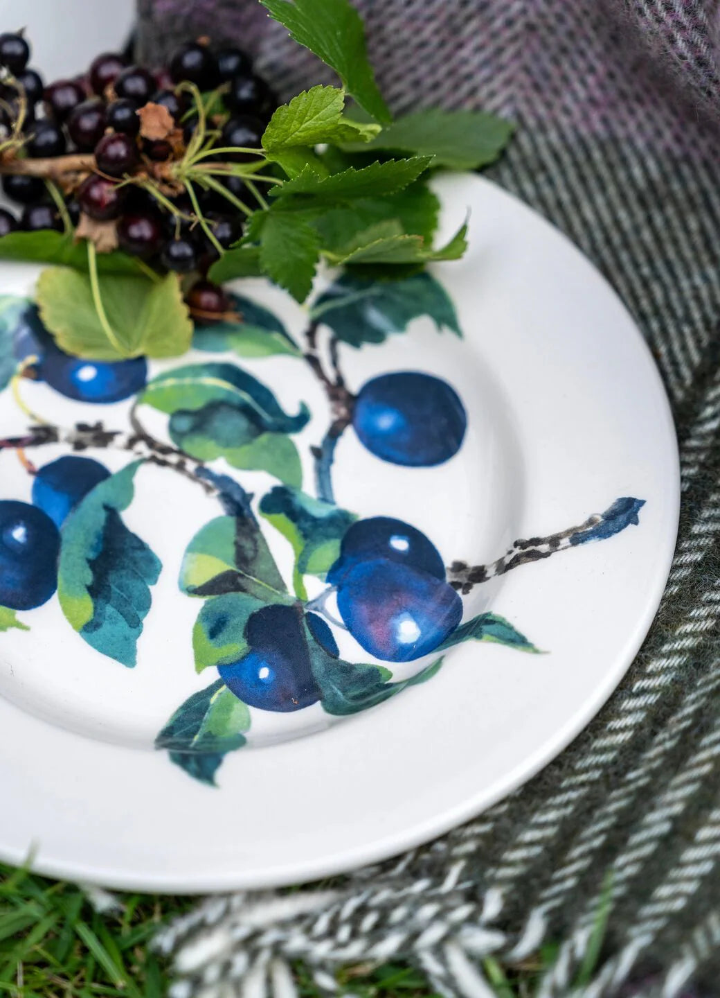 Emma Bridgewater New Damson Medium Dinner Plate, 8.5 Inch