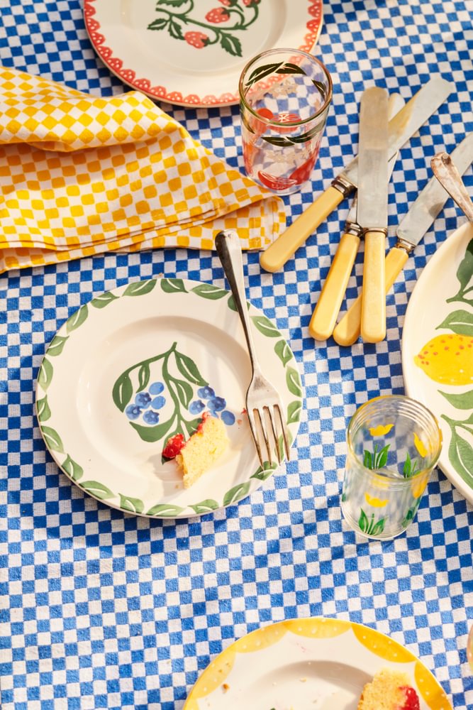 Emma Bridgewater Blueberries 6 1/2 Inch Plate