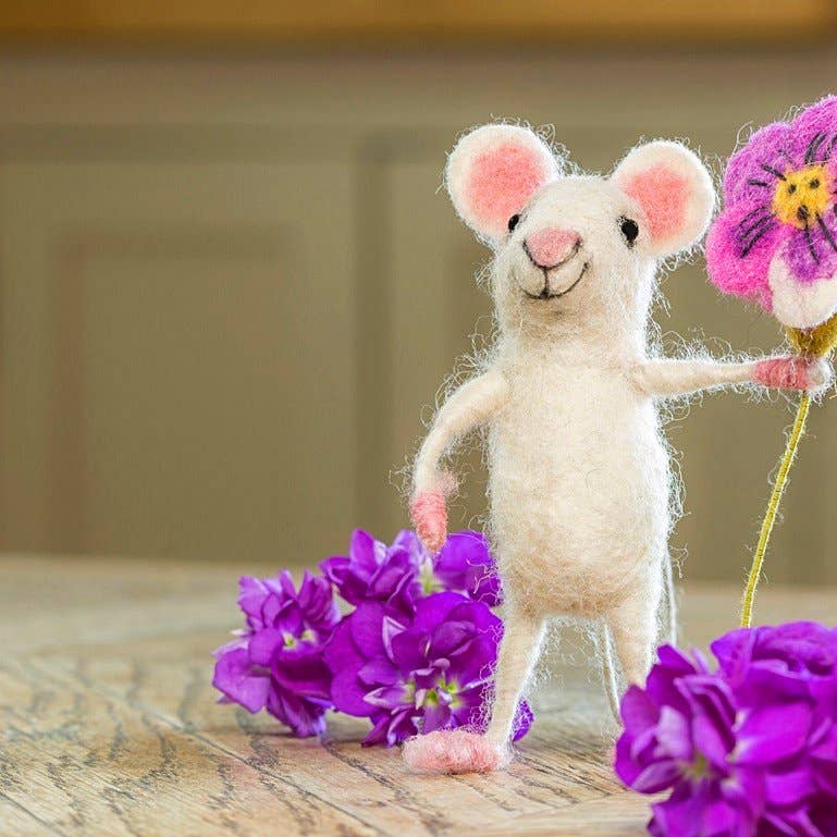 Sew Heart Felt Mouse Holding Pansy