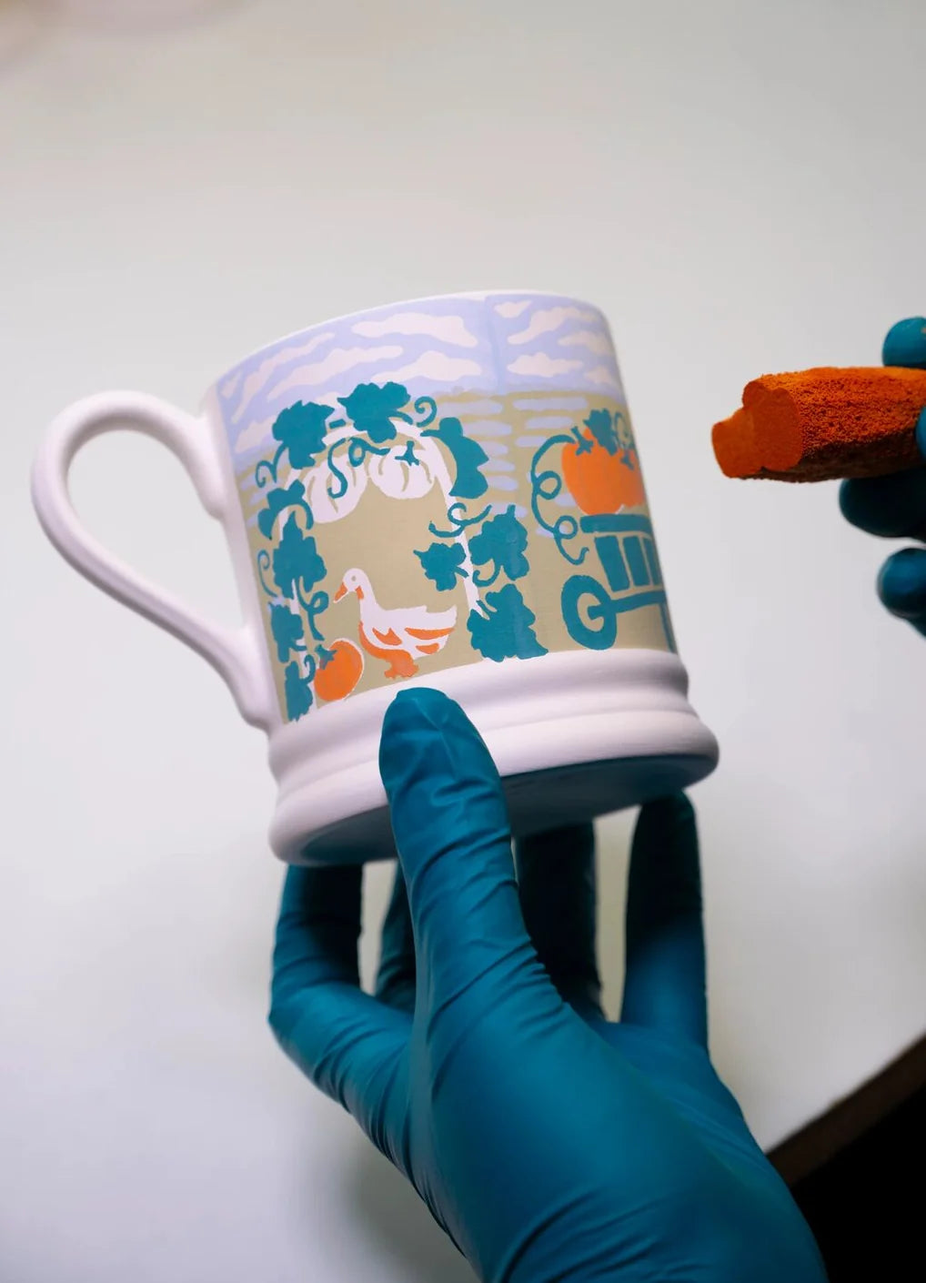 Emma Bridgewater New Country Icons Pumpkin Picking 1/2 Pint Mug