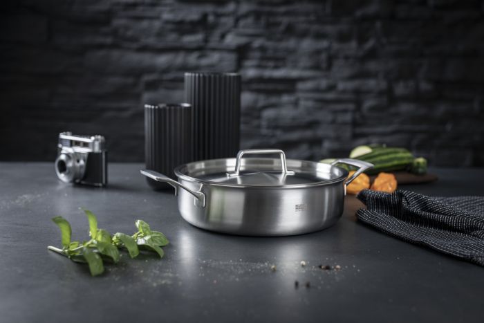 Kuhn Rikon CULINARY FIVEPLY Serving pan with lid, Uncoated