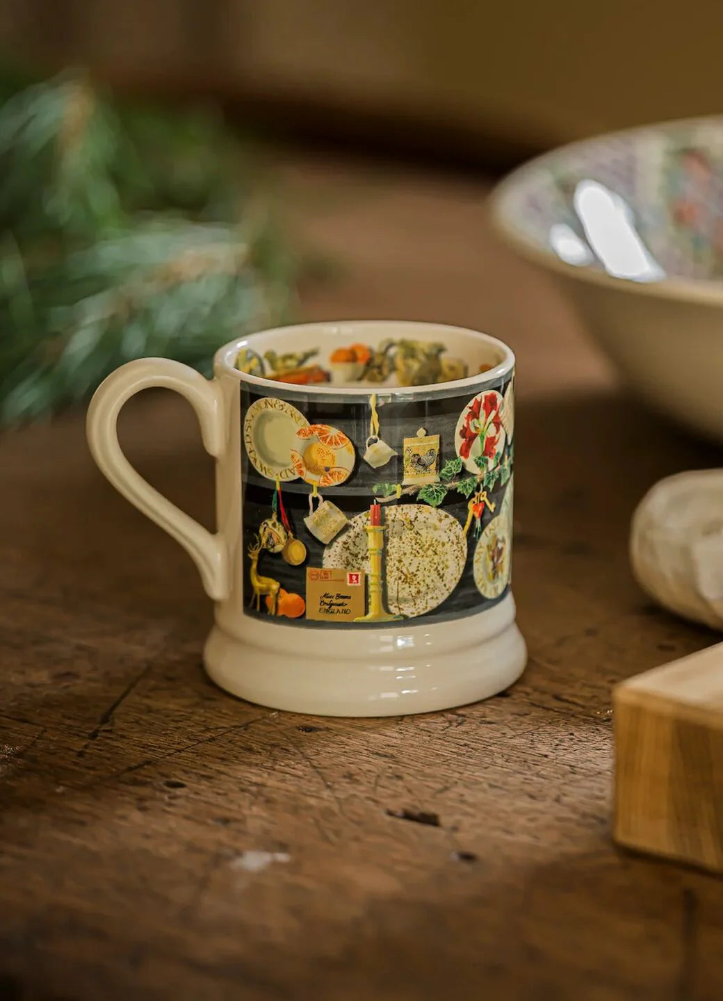 Emma Bridgewater New Christmas Dresser 1/2 Pint Mug