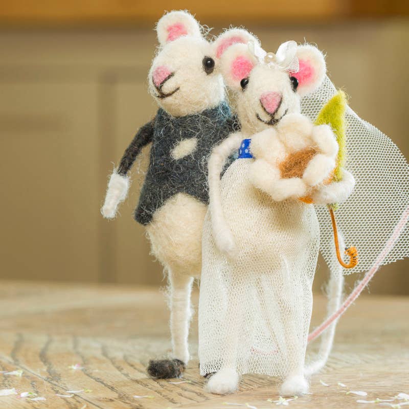 Sew Heart Felt Groom Mouse