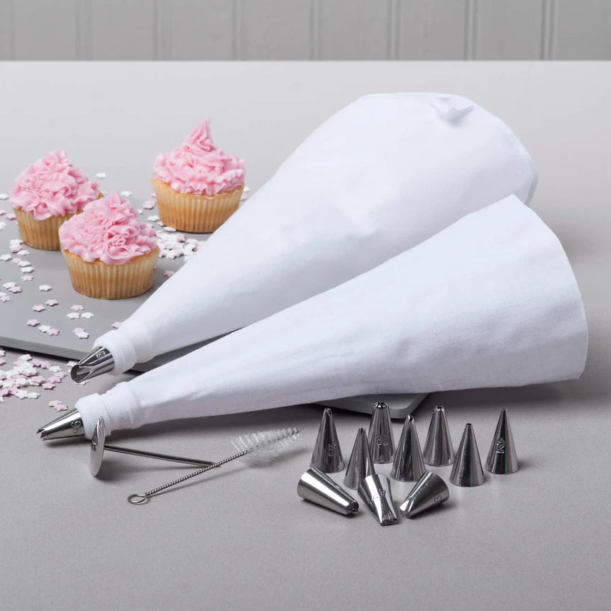 Icing Set with Bag, 12 Nozzles & Cleaning Brush BY KILO