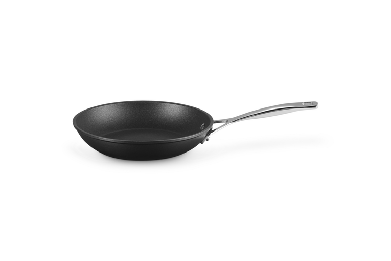 Le Creuset Toughened Non-Stick Shallow Frying Pan 22cm (Cooks Special)