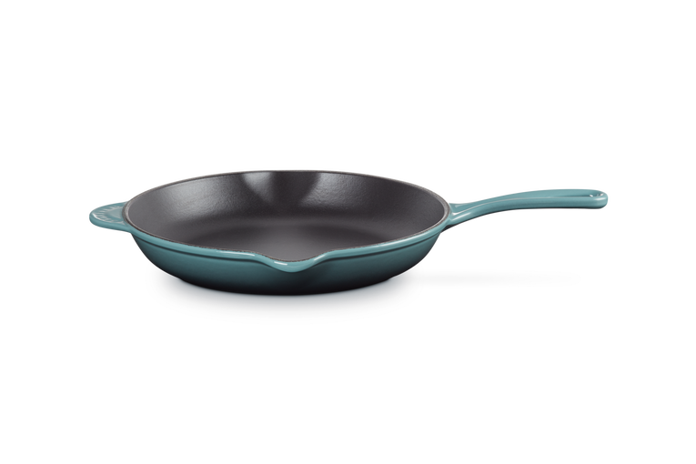 Le Creuset Cast Iron Classic Round Skillet 26cm