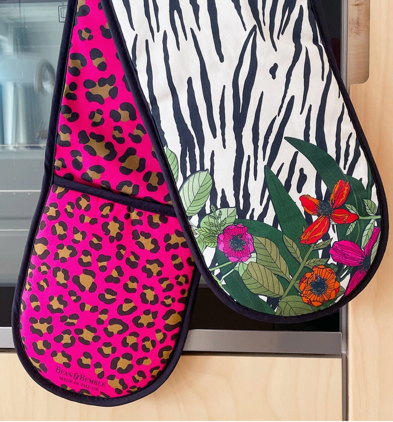 Bean & Bemble Double Oven Glove Double Sided Leopard Animal Print