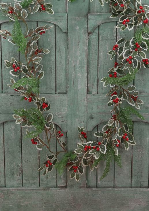 Gisela Graham Garland - Holly Variegated