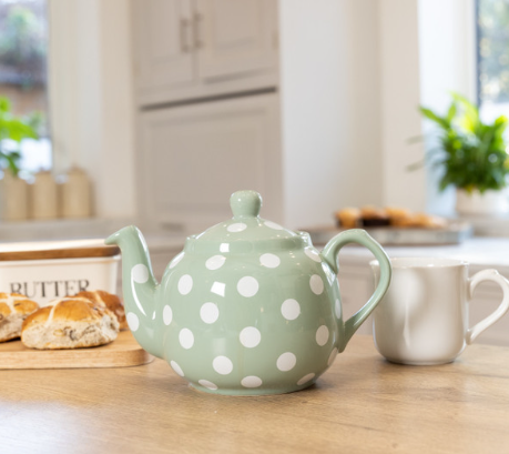 London Pottery Farmhouse 4 Cup Teapot Green With White Spots