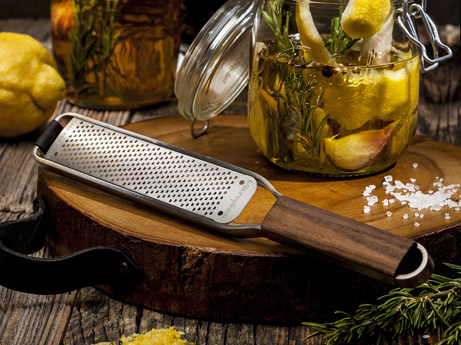 Microplane Master Series Walnut Fine Zester