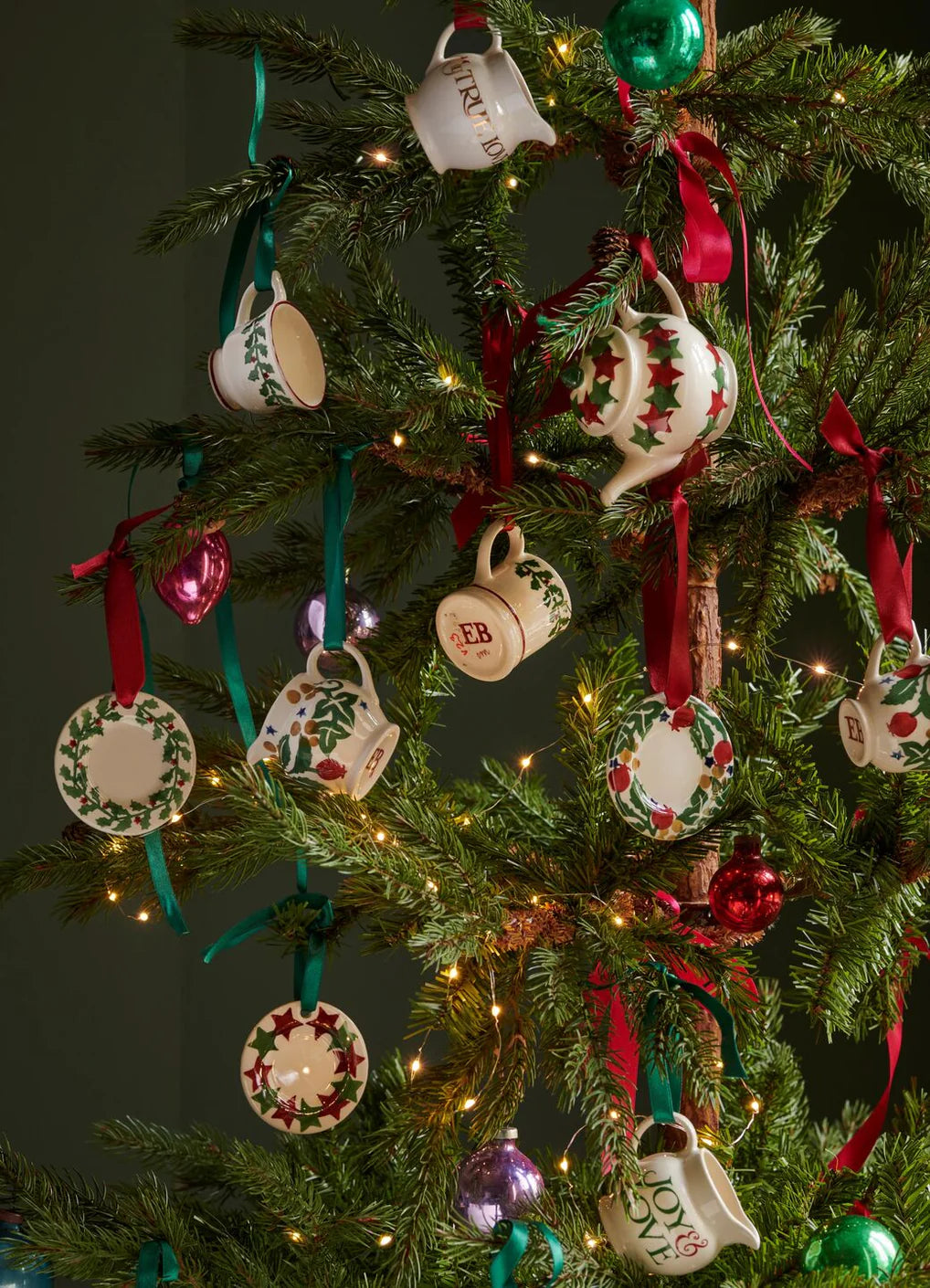 Emma Bridgewater New Tiny Holly Tiny Teacup Decoration Boxed