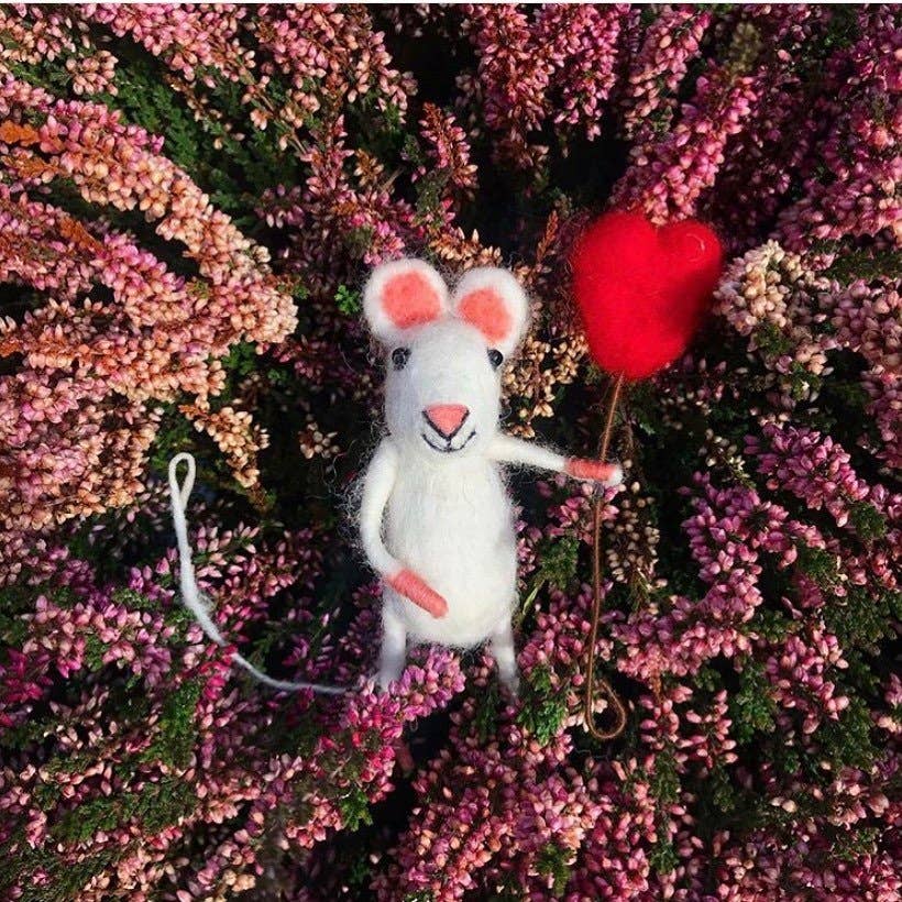 Sew Heart Felt Balloon Heart Mouse