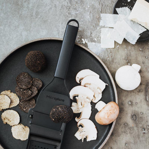 Microplane Black Sheep Truffle Tool 2 in1