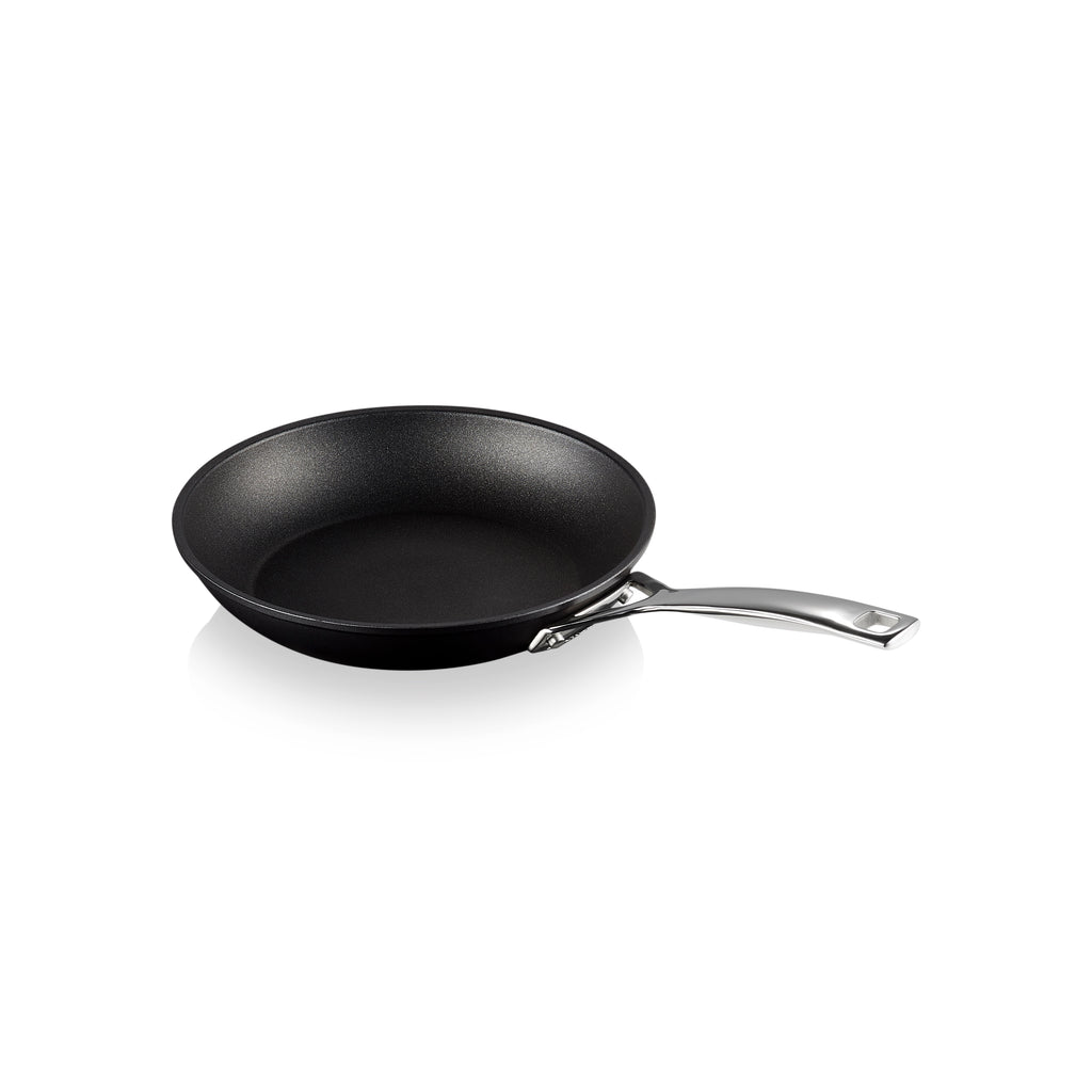 Le Creuset - TNS Shallow Frying Pan (5 sizes available)