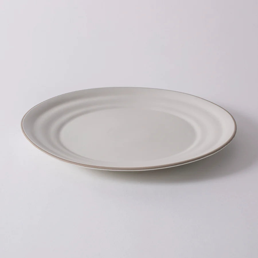 Ladelle Clyde Round Platter in Coconut