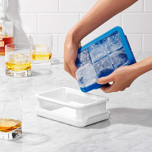 OXO Good Grips - Covered Silicone Ice Cube Tray Large Cubes