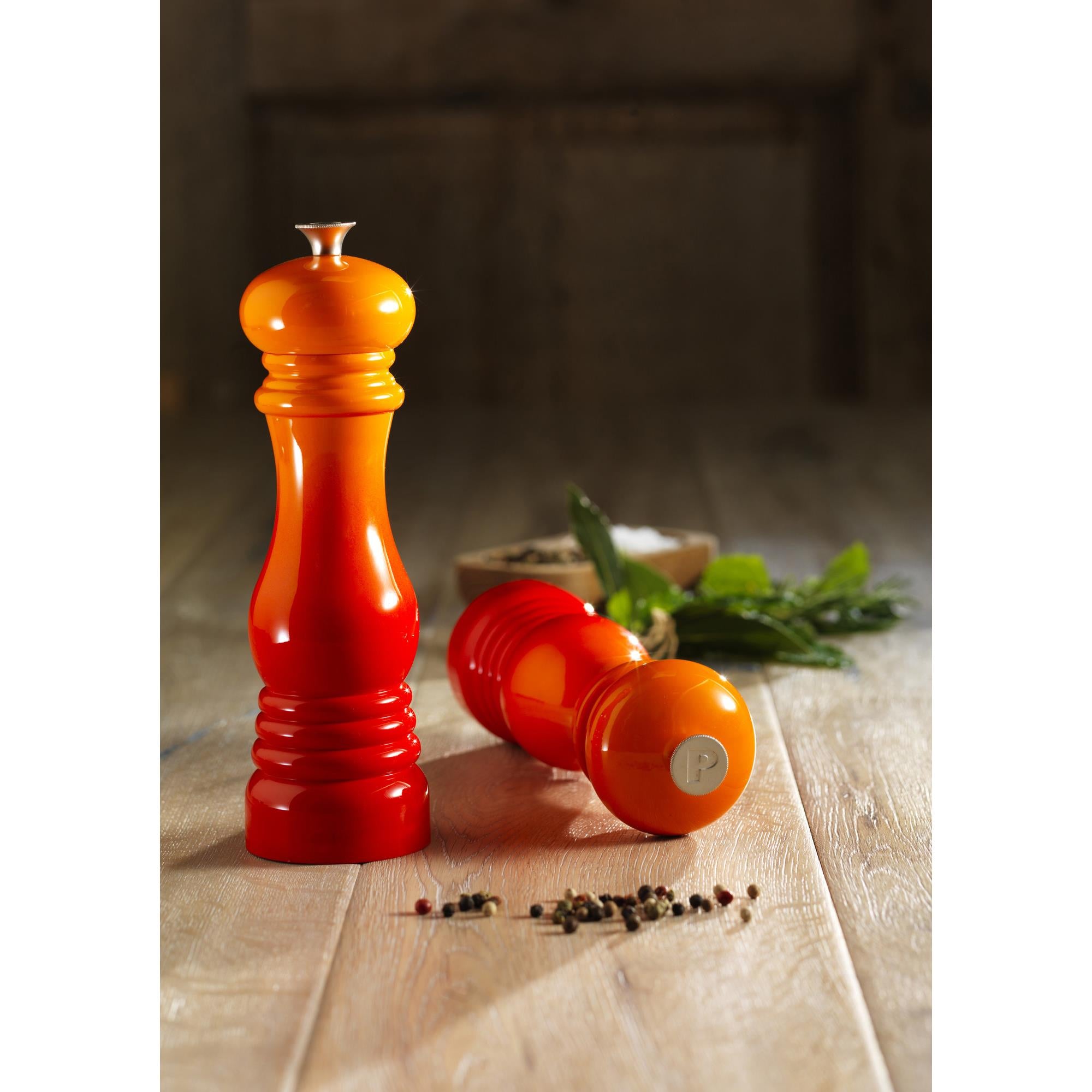 Le Creuset Classic Salt Mill (19 colours available) 21cm