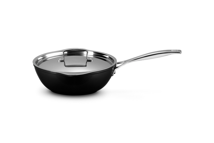 Le Creuset - Toughened Non-Stick Chef's Pan with Pouring Spouts, 24 CM / 2.8L