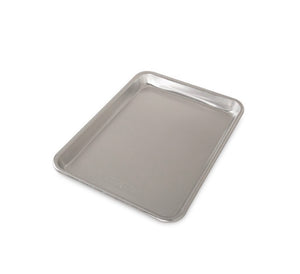 Nordicware - Baker’s Quarter Sheet With Storage Lid