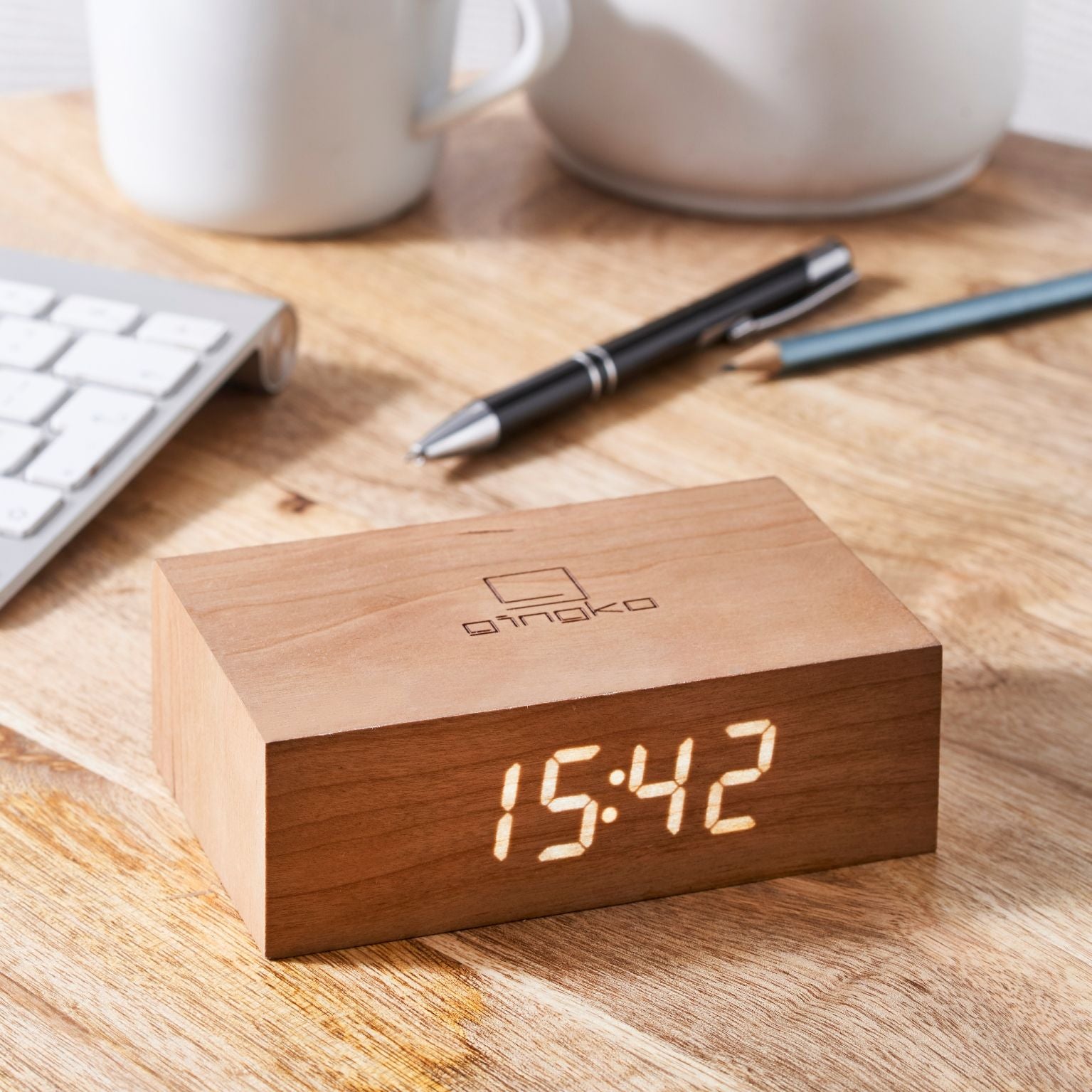 Gingko - Flip Click Clock - Cherry