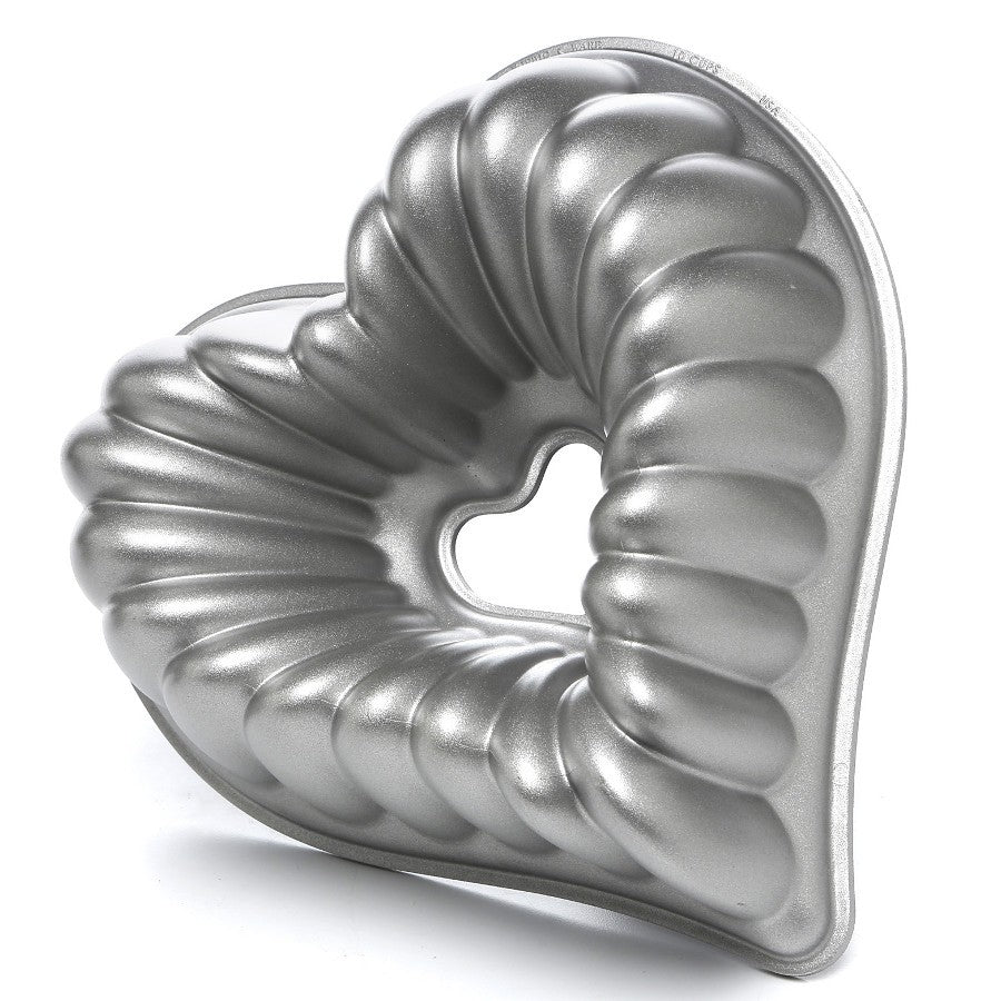 Nordic Ware - Elegant Heart Bundt